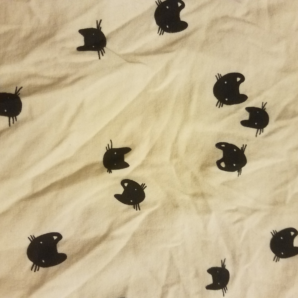 Black Cat Magic Top Forever 21